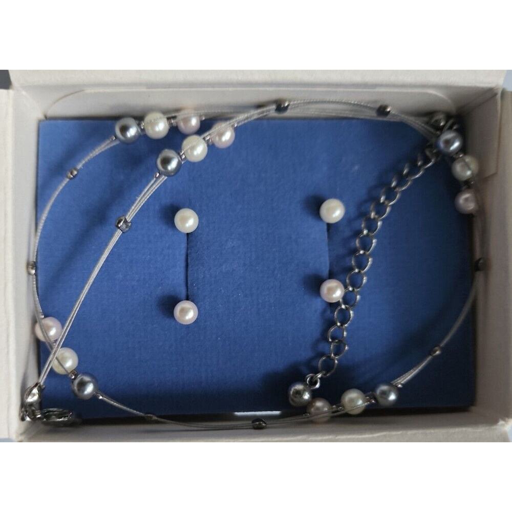 Avon Cable Pearlesque Accent Necklace & Earrings Gift Set Silver Tone in Box /21